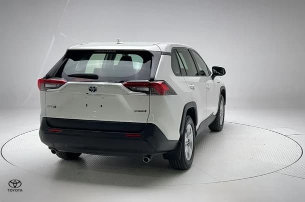2021 Toyota RAV4 Hybrid GX AWD image 2