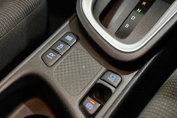 2021 Toyota Yaris Cross Hybrid GX image 28