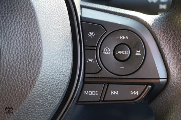 2024 Toyota Corolla Cross Hybrid GX image 23