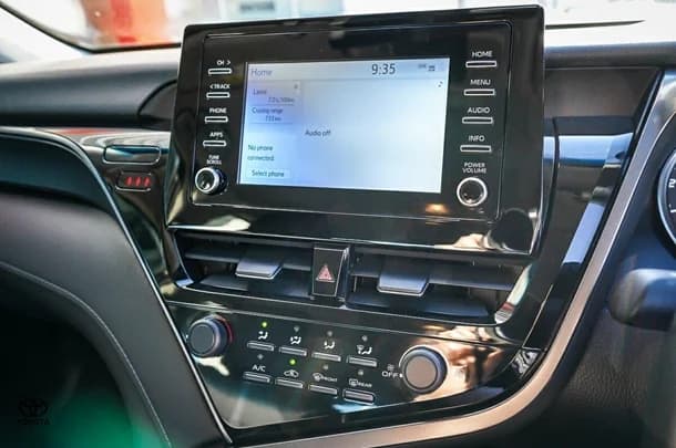 2022 Toyota Camry Ascent image 18