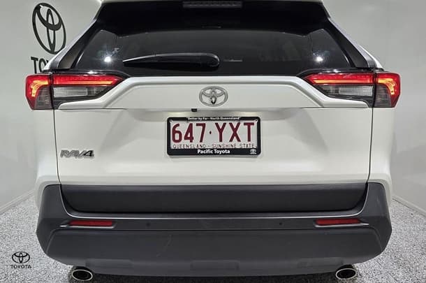 2019 Toyota RAV4 GXL-2WD image 4