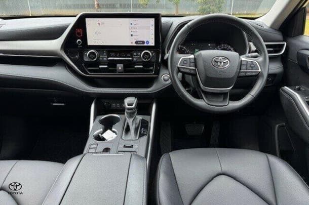 2023 Toyota KLUGER GXL AWD image 17