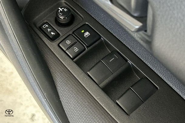 2022 Toyota Corolla Ascent Sport image 12