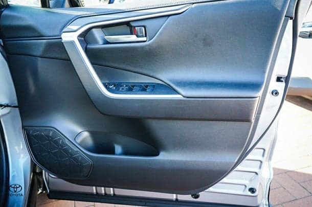 2024 Toyota RAV4 Hybrid XSE 2WD image 14
