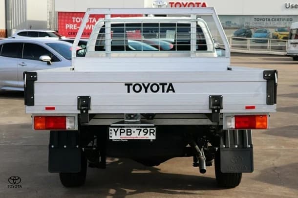 2024 Toyota Hilux 4x2 Workmate image 18