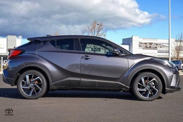 2023 Toyota C-HR Hybrid Koba 2WD image 3