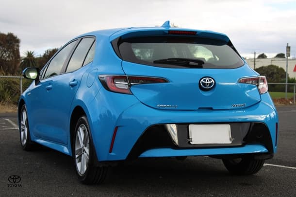 2022 Toyota Corolla Hatch Hybrid Ascent Sport image 9
