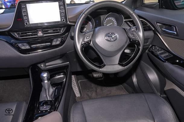 2023 Toyota C-HR Hybrid Koba 2WD image 7