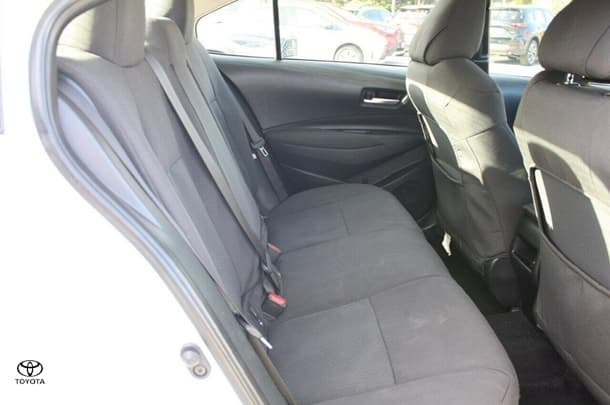 2021 Toyota Corolla Sedan Hybrid Ascent Sport image 16
