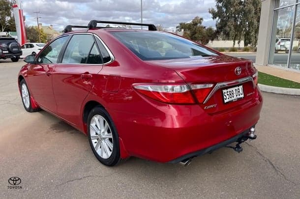 2016 Toyota Camry Atara S image 4