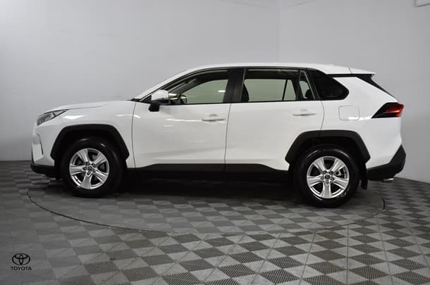 2019 Toyota RAV4 GX-2WD image 11