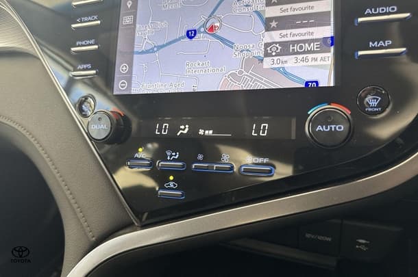 2019 Toyota Camry Ascent Sport image 27