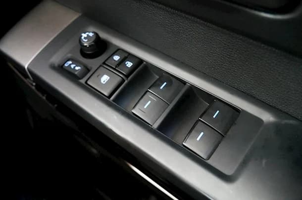 2023 Toyota Tundra Limited image 21