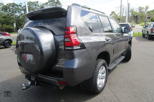 2020 Toyota Prado GXL image 4