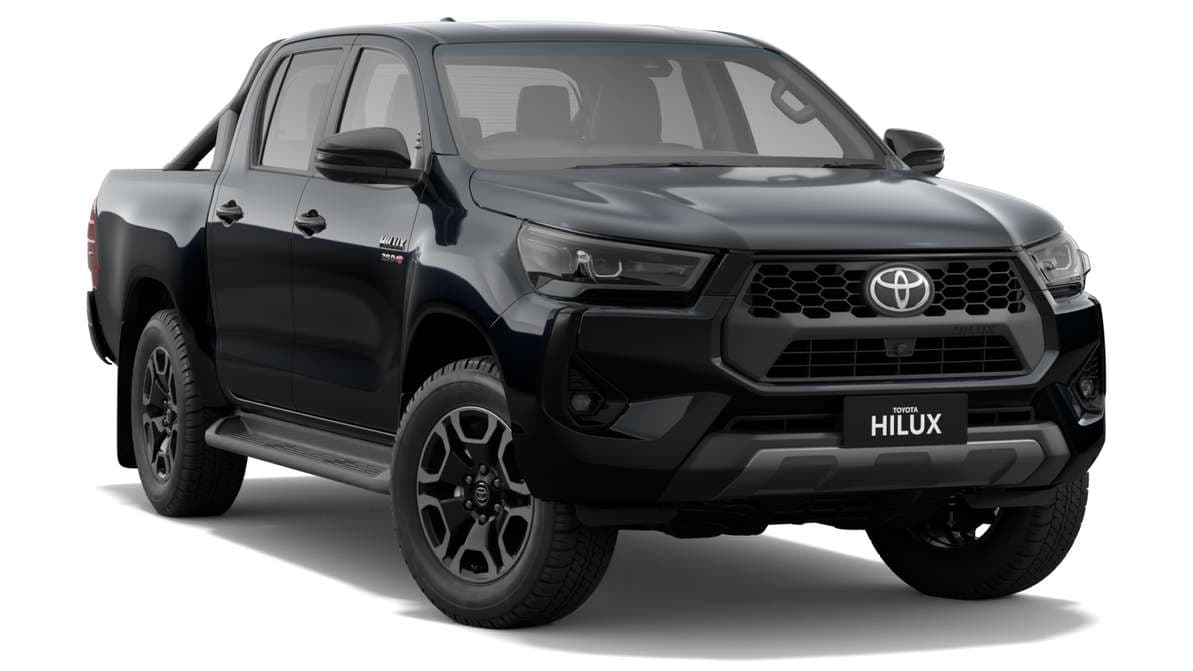 2025 Toyota Hilux 4x4 SR5 48V Double-Cab Pick-Up Premium Interior image 1