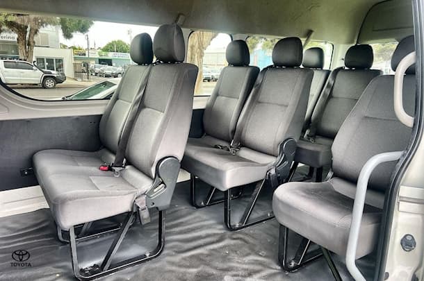 2017 Toyota Hiace SLWB image 20