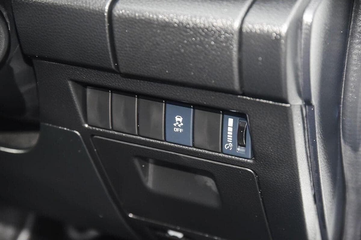 2025 Isuzu D-MAX SX Auto 4x4 MY24 image 13
