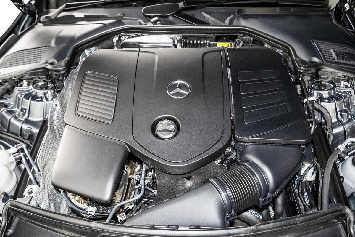 2024 Mercedes-Benz C-Class C200 Auto image 8