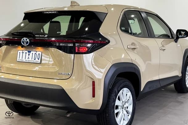 2021 Toyota Yaris Cross Hybrid GX image 13