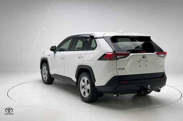 2021 Toyota RAV4 Hybrid GX AWD image 9