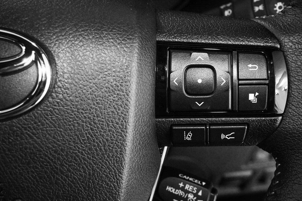 2024 Toyota Hilux Rogue 48V Auto 4x4 Double Cab image 15