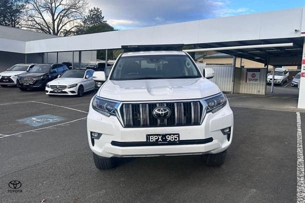 2021 Toyota Prado VX image 2