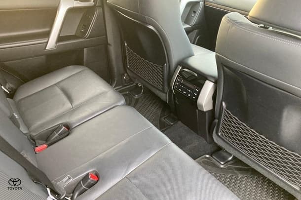 2021 Toyota Prado VX image 12