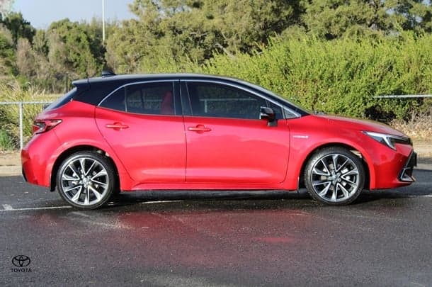 2023 Toyota Corolla Hatch Hybrid ZR image 11