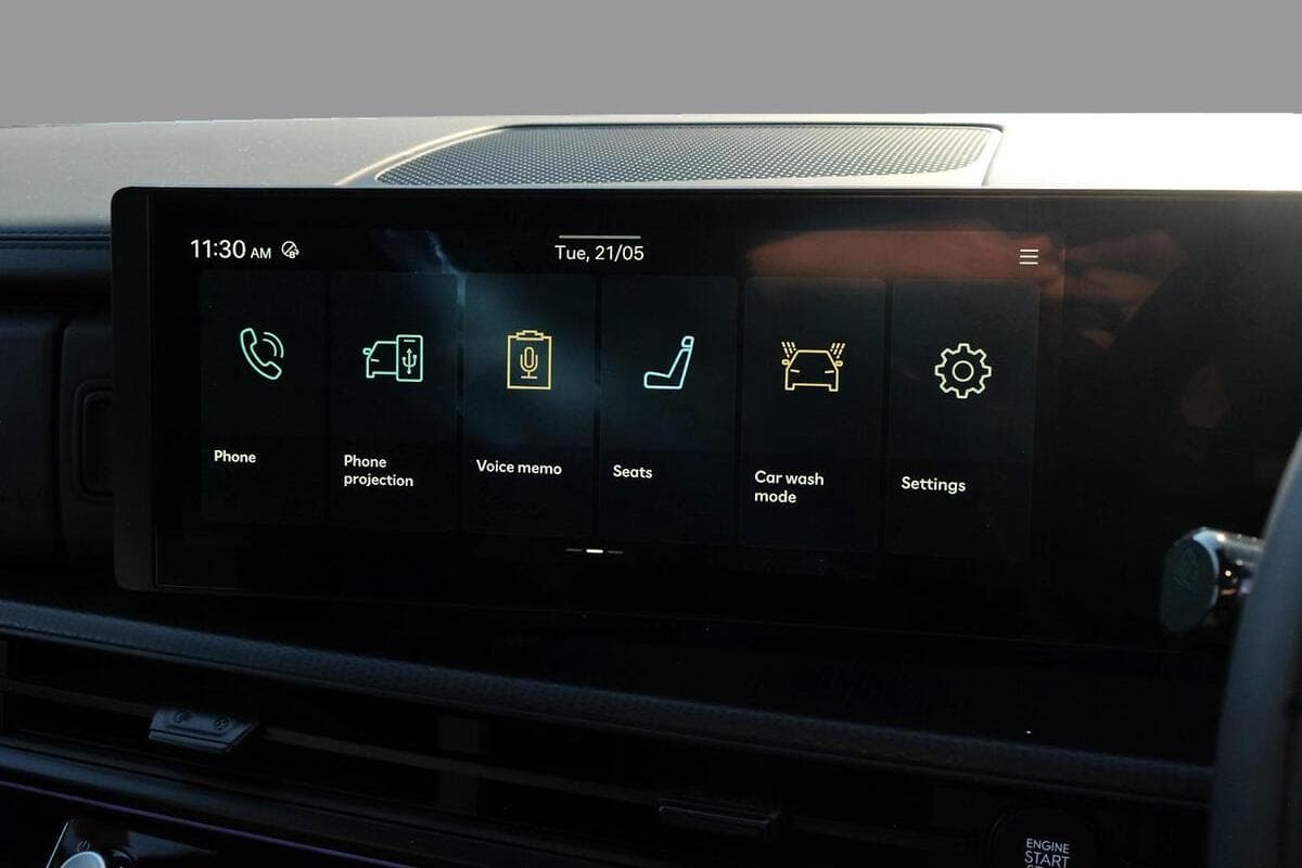 2024 Hyundai Santa Fe Hybrid Calligraphy Auto AWD MY25 image 12
