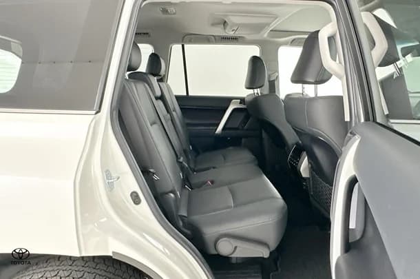2022 Toyota Prado Kakadu image 18