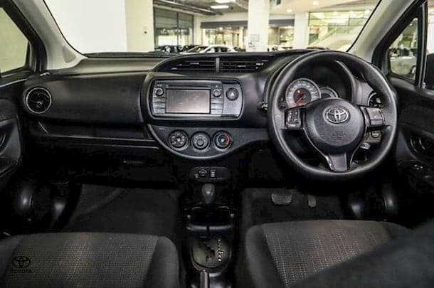 2018 Toyota YARIS Ascent image 9