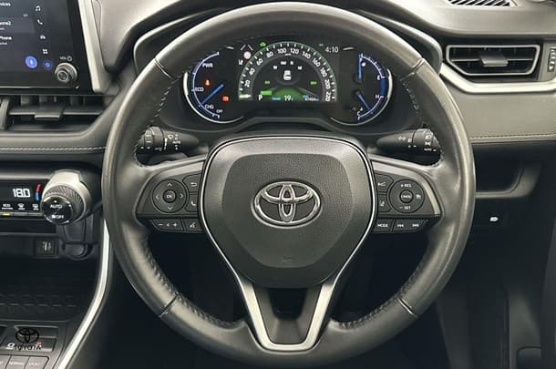 2023 Toyota Rav4 Hybrid GX-2WD image 17