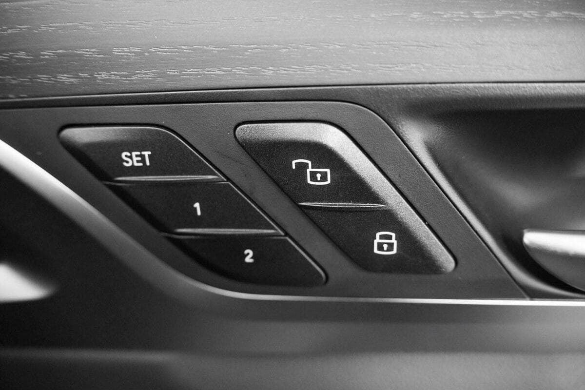 2024 BMW X3 xDrive20d G01 LCI Auto 4x4 image 13