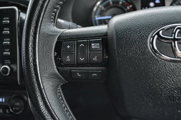 2023 Toyota Hilux 4x4 Rogue image 18