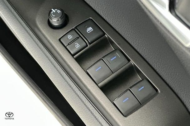 2023 Toyota Camry Hybrid Ascent image 13
