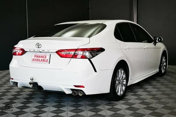 2018 Toyota Camry Ascent Sport image 4