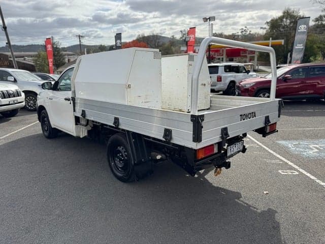 2019 Toyota Hilux Workmate image 5