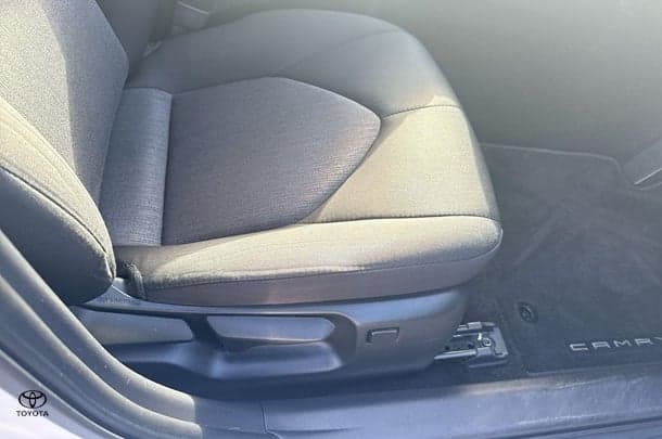 2021 Toyota Camry Hybrid Ascent image 12