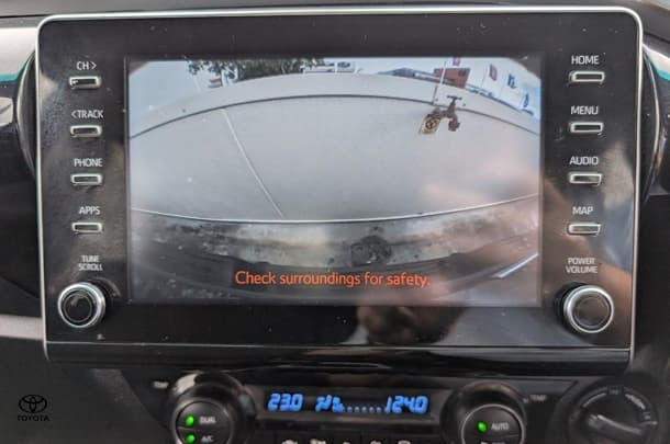 2022 Toyota Hilux SR5 image 23