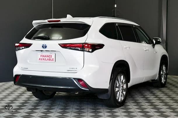 2023 Toyota Kluger Hybrid GRANDE image 4