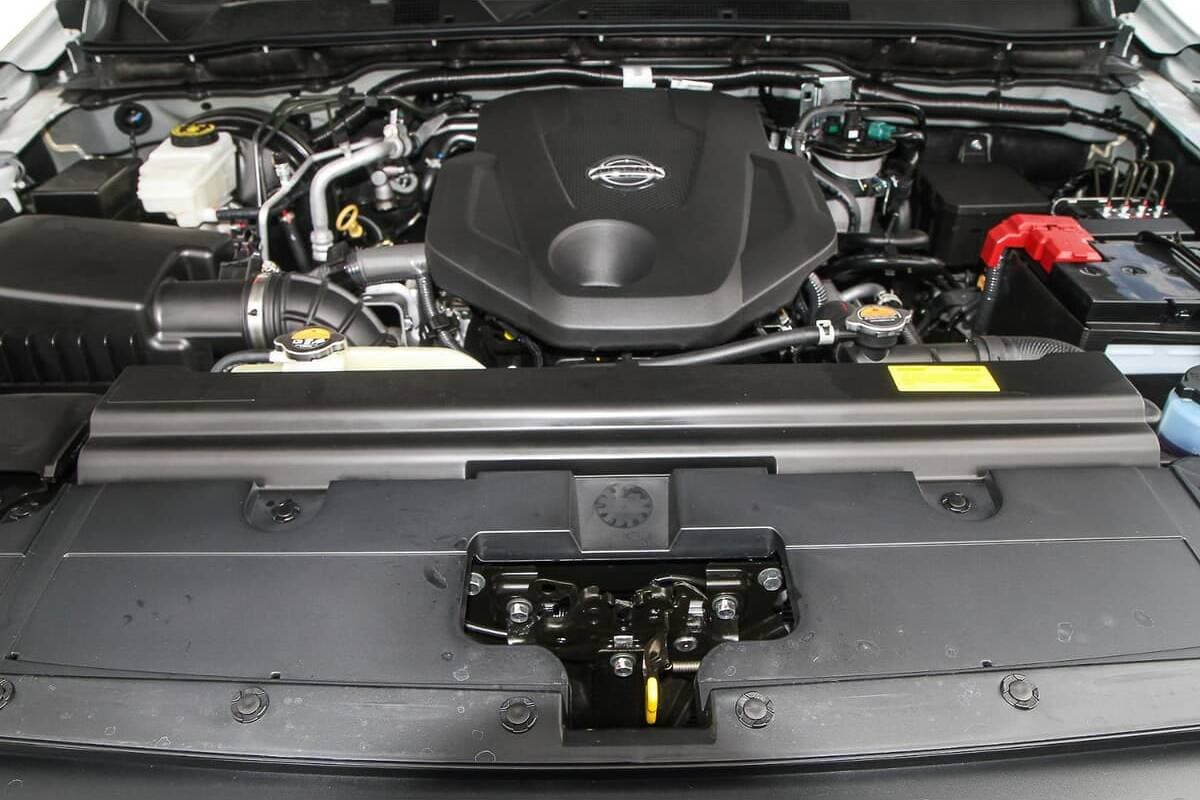 2025 Nissan Navara SL D23 Manual 4x2 MY24 Dual Cab image 11
