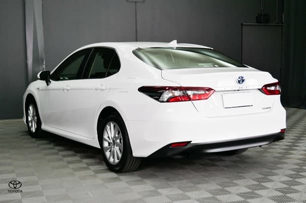 2024 Toyota Camry Hybrid Ascent image 6