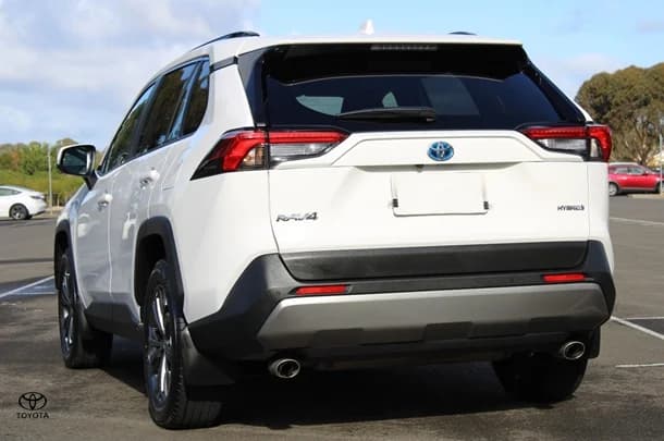 2024 Toyota RAV4 Hybrid GXL AWD image 11