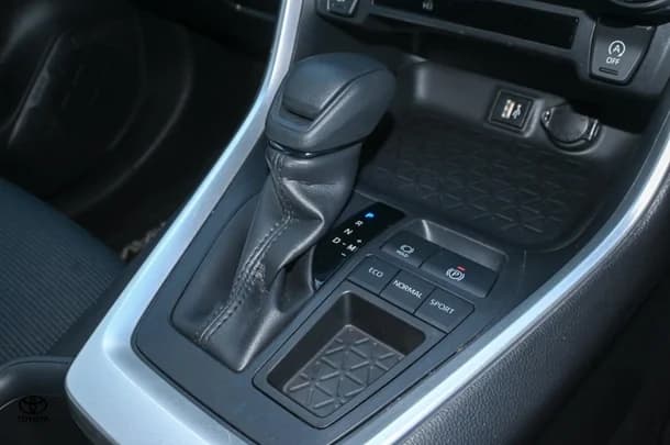 2022 TOYOTA RAV4 GX-2WD image 14