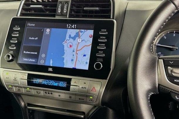2023 Toyota Prado VX image 13