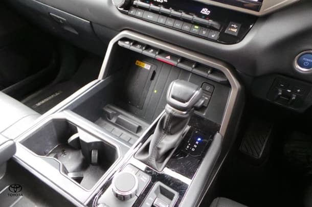2024 Toyota Tundra Limited image 13
