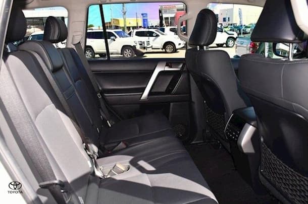 2022 Toyota Prado VX image 8