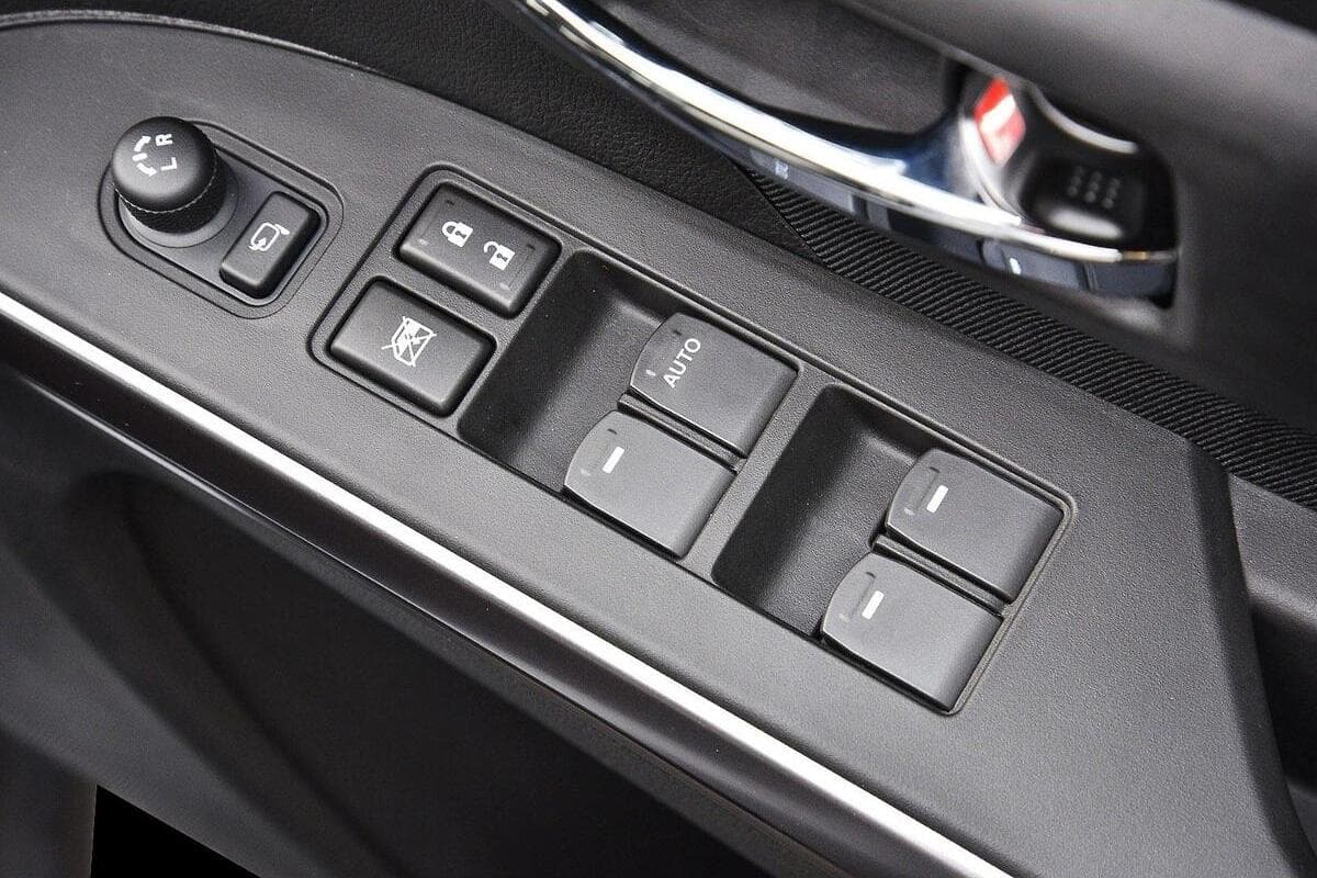 2024 Suzuki S-Cross Auto image 17