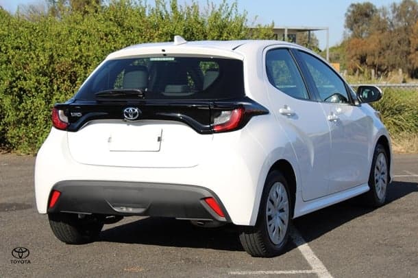 2023 Toyota Yaris Ascent Sport image 10