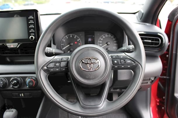 2023 Toyota Yaris Ascent Sport image 26